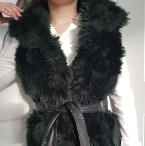 Blanc Noir furry vest